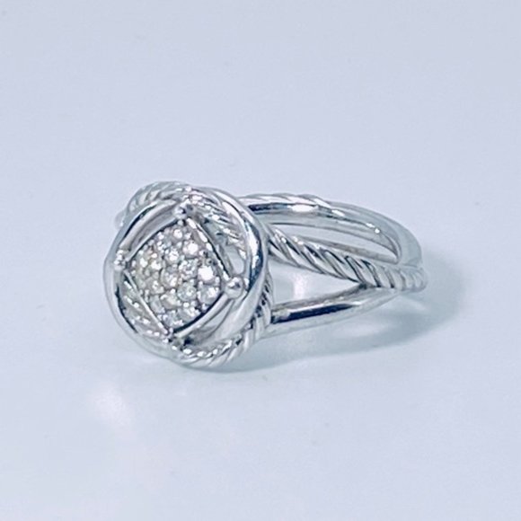EUC David Yurman Infinity Ring with Diamonds